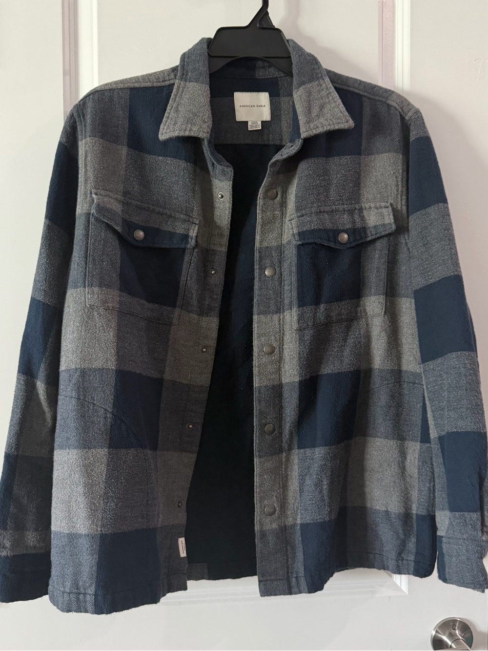 American Eagle Outfitters Womens’s Navy and Gray Plaid Shirt Jacket